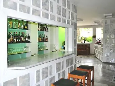 香格里拉公寓酒店 4*